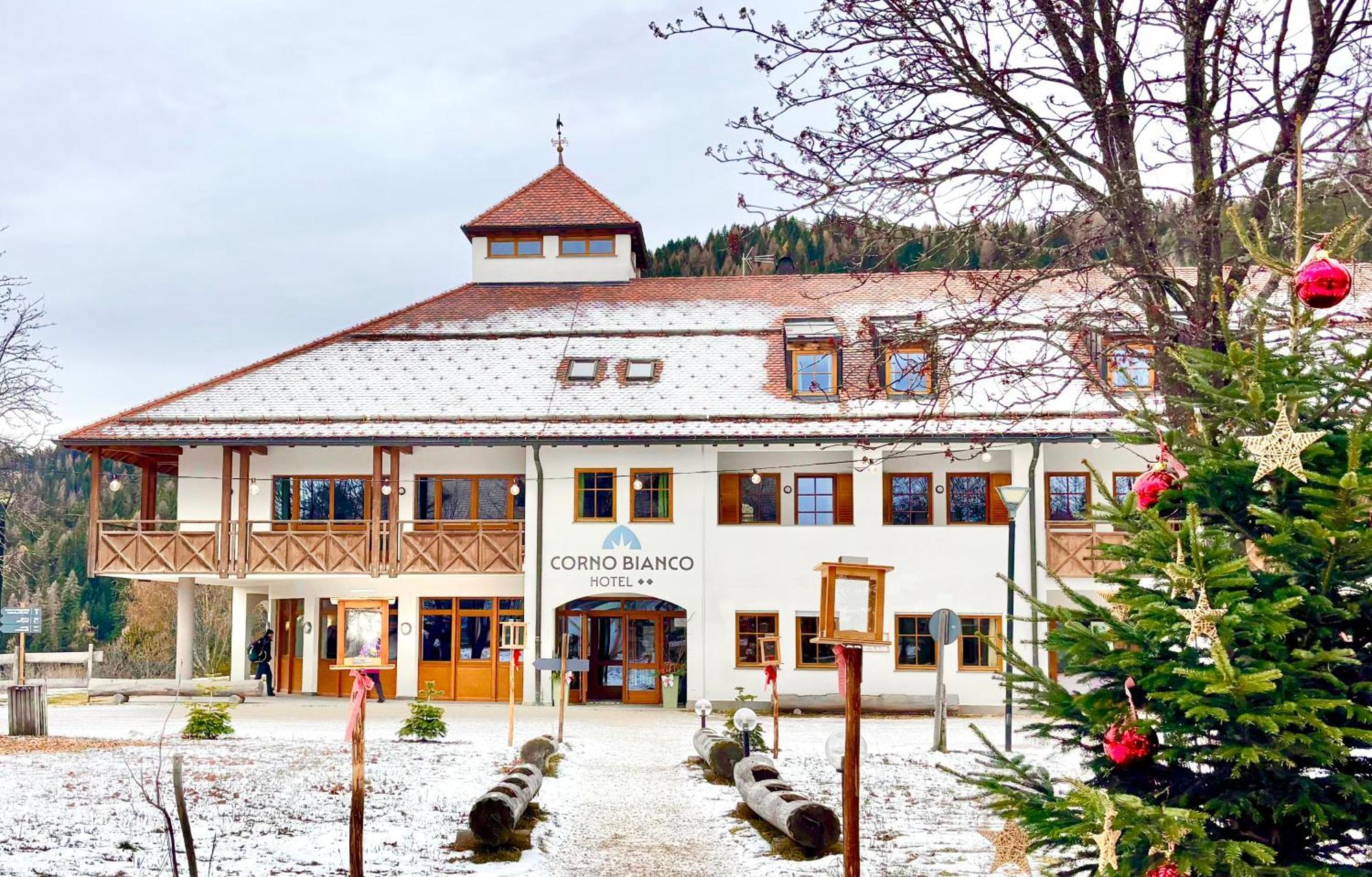 Hotel Corno Bianco Deutschnofen Exterior foto